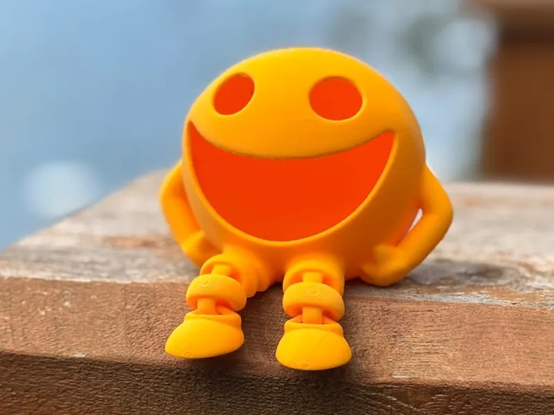 Smiley Guy Atriculated Pac Man shelf sitter