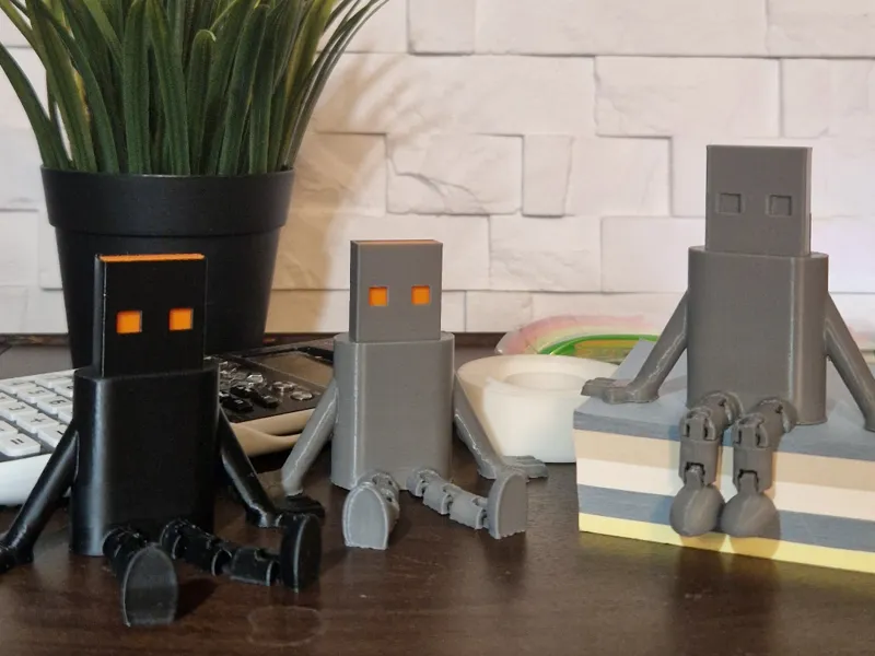 USB Buddy Articulated Legs