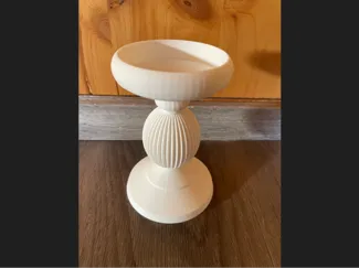 breiter Kerzenständer