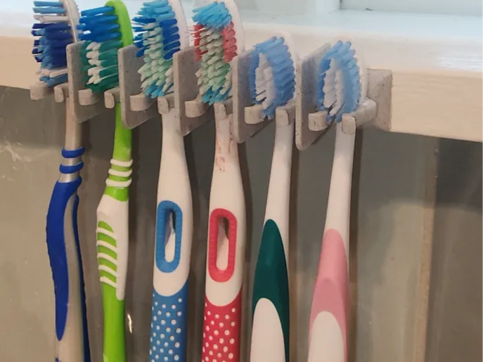 Tooth Brush Holder