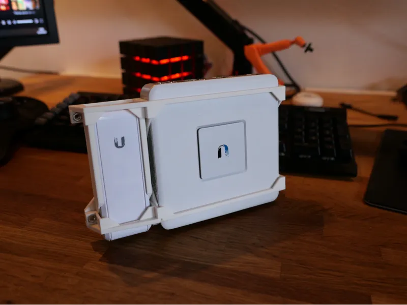 Unifi USG + Cloud Key Gen1 Wall/Desk Mount