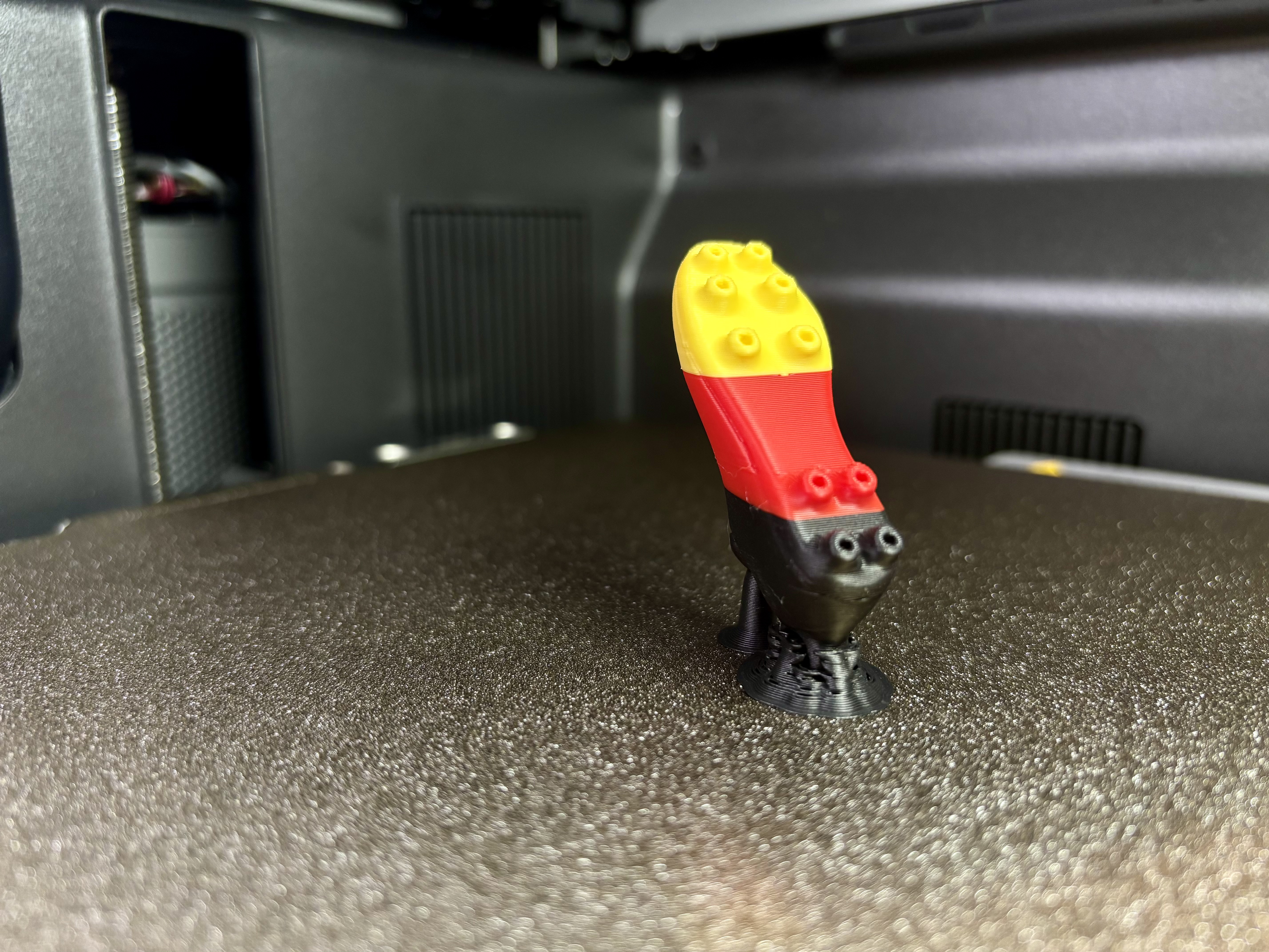 Miniatura 1 do modelo 3D World Cup Boot Keychain