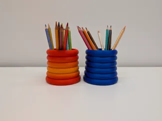 Ringed Twisted Pen / Pencil holder