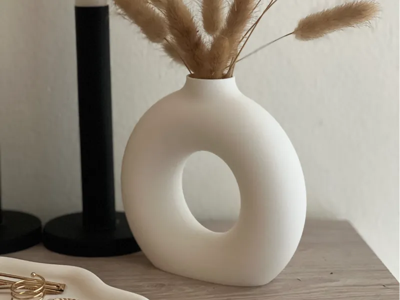Hollow Circle Vase, Loop Vase