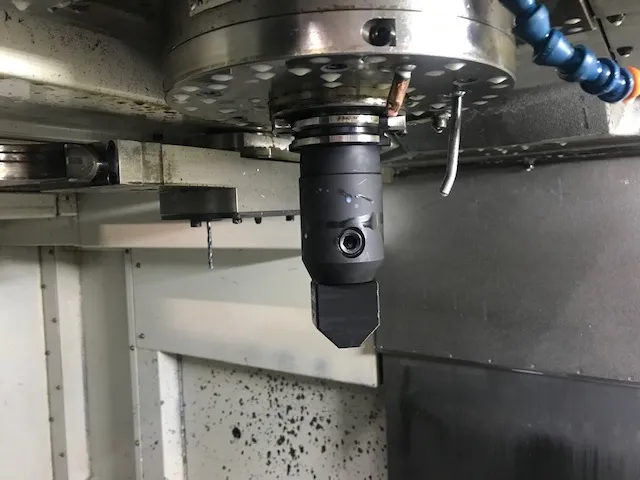 Nozle for cleaning CNC machine 