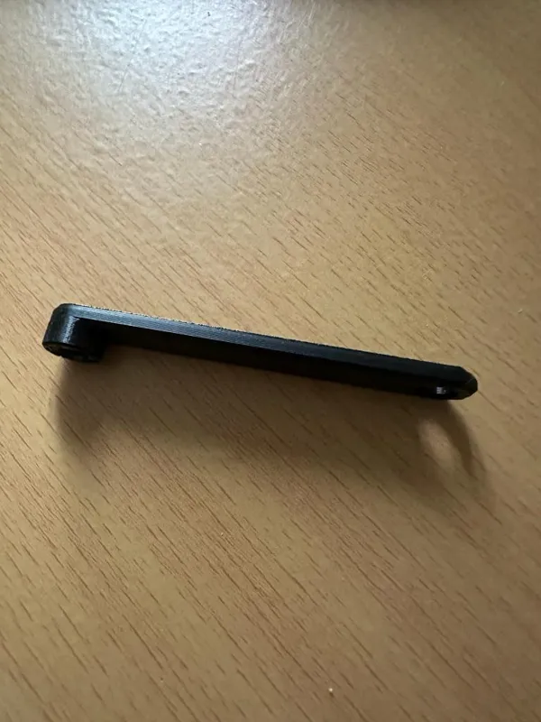Petite clé fine pour purgeur de radiateur