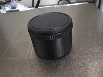 Threaded Cylindrical Container