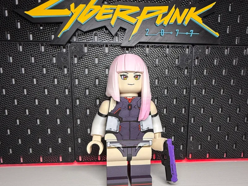 Edgerunners Lucy Brick Figure (5:1 Scale)