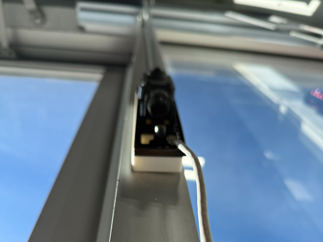 Mullion Mount Camera Wire Mold Back Plate