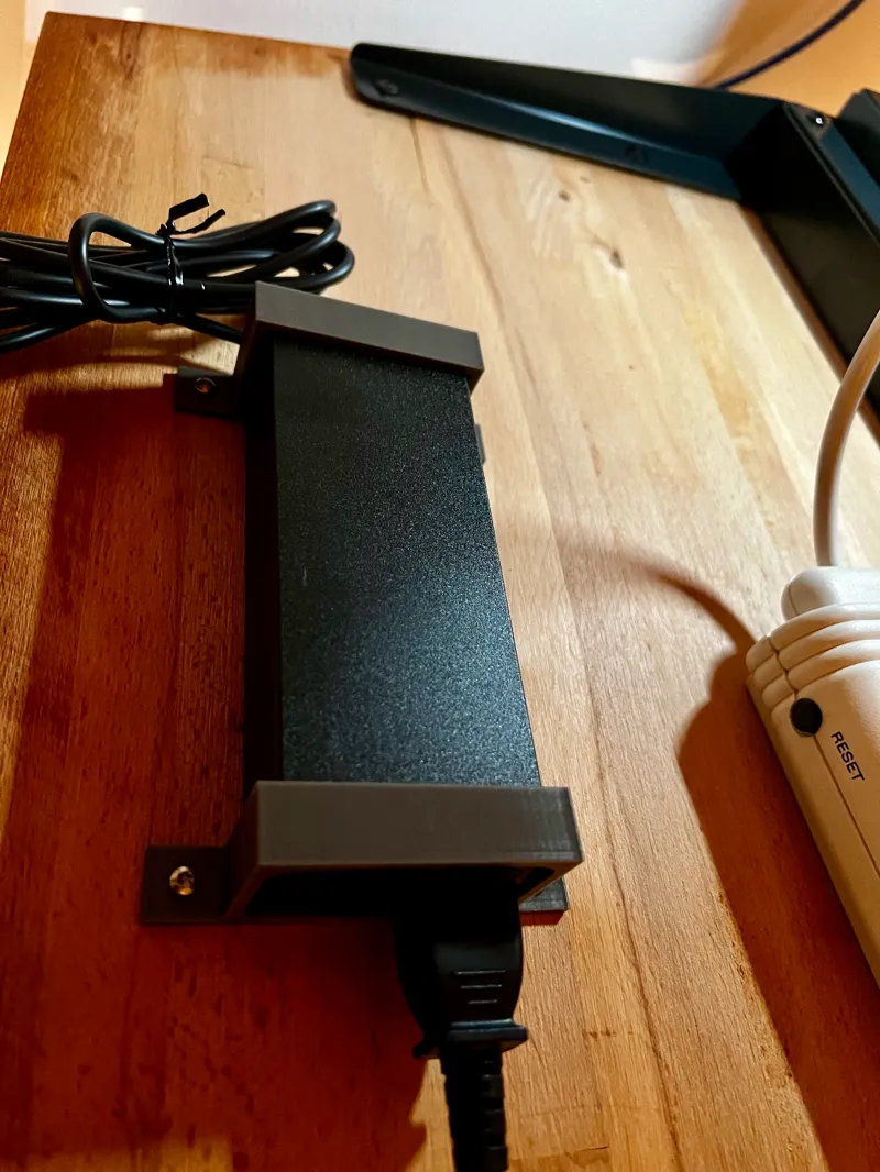 Power Brick Holder (Sonnettech Echo 5)