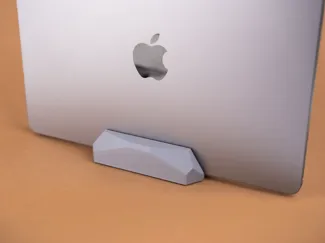 Adjustable Laptop/tablet Stand