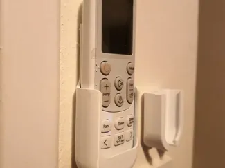 Samsung wind free remote holder
