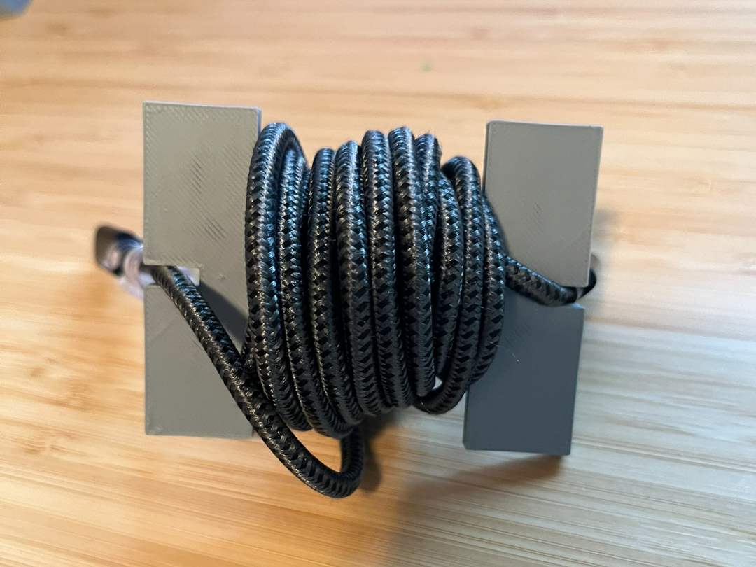 Rugged Braided Cable H-Wrap Clip (Anti-Tangle)