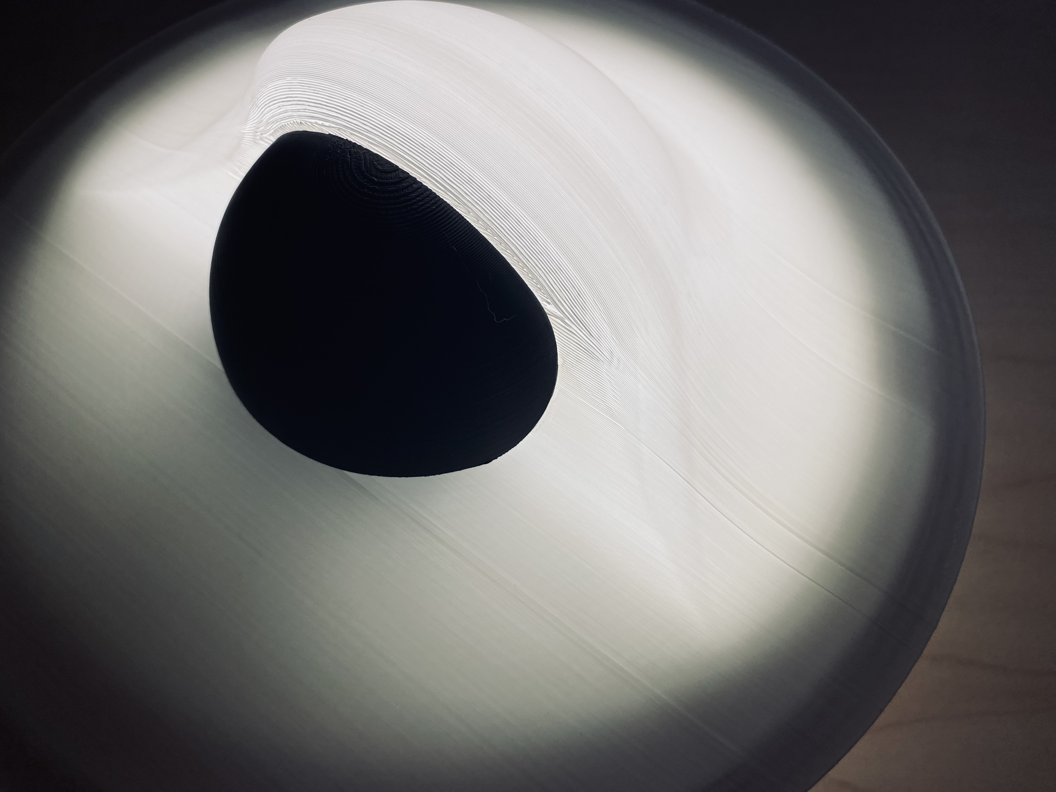 Black Hole Lamp V2 - 1