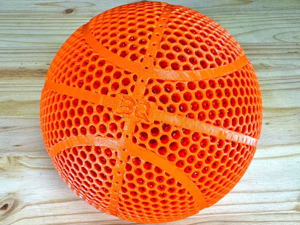BIQU Airless Basketball view 2
