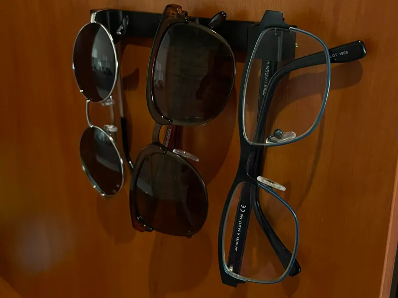 Wall Glasses Organizer – 3 Slots