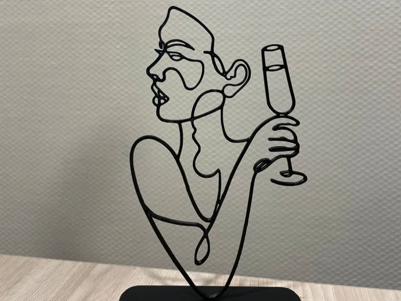 2D art_woman-wine glass