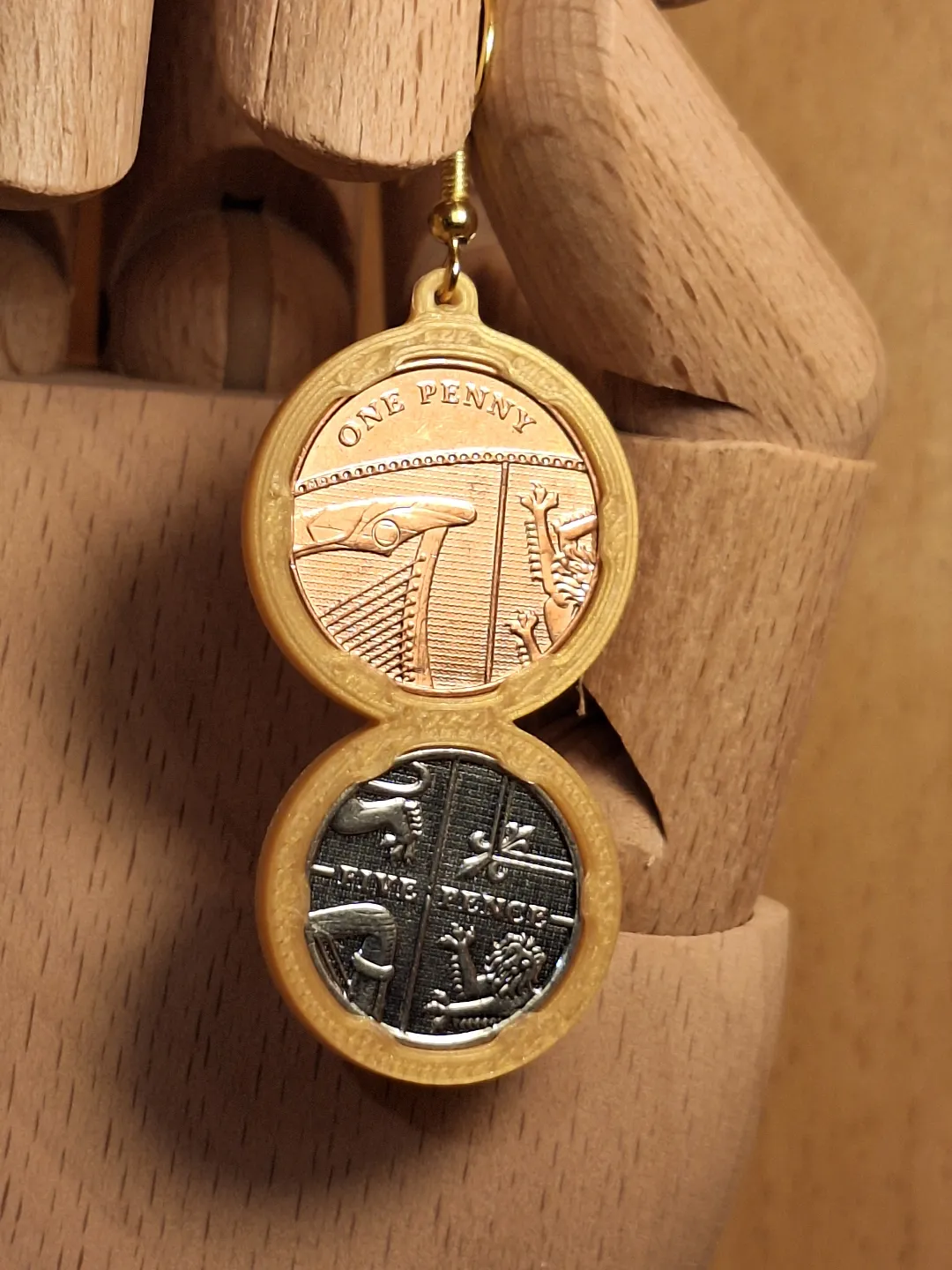 English Pounds earring view 3