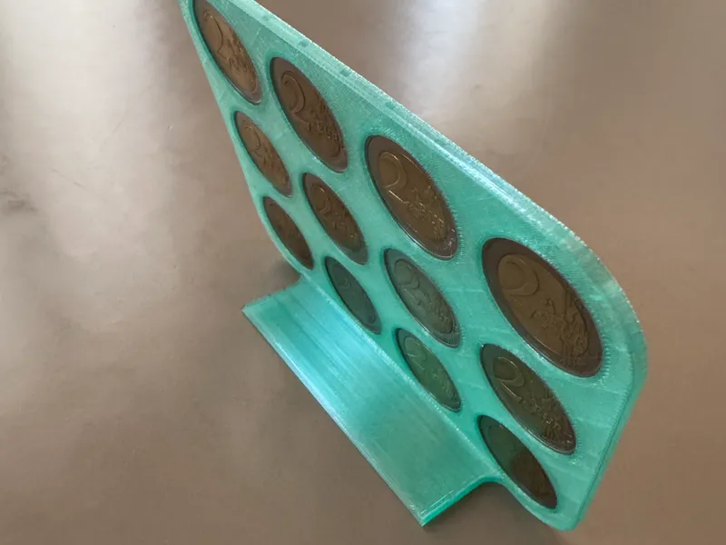 2 euro stand for 12 coins