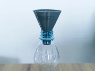 Mini funnel for standard bottle
