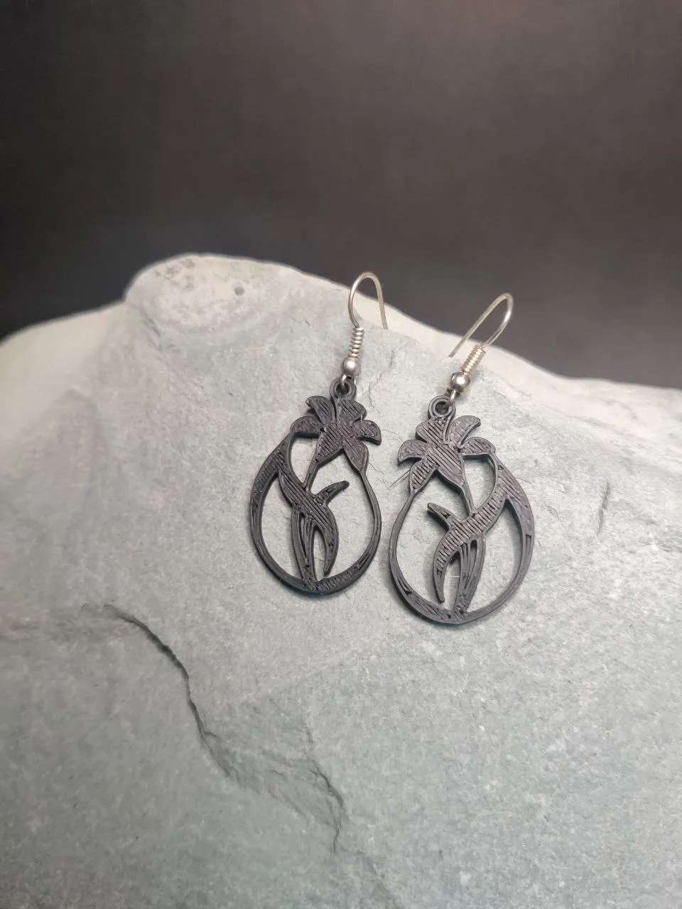 Teardrop Bloom - Earrings view 2