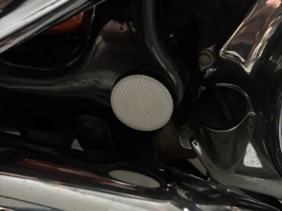 Swingarm bolt cap/cover - Honda Shadow VT600