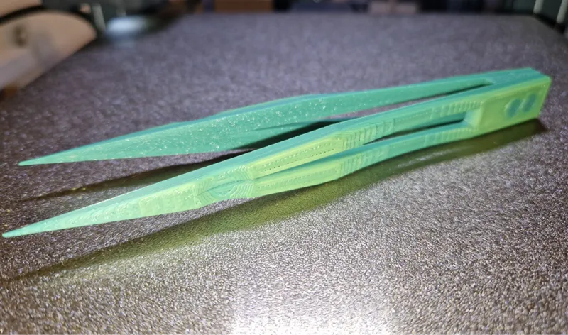 Tweezers