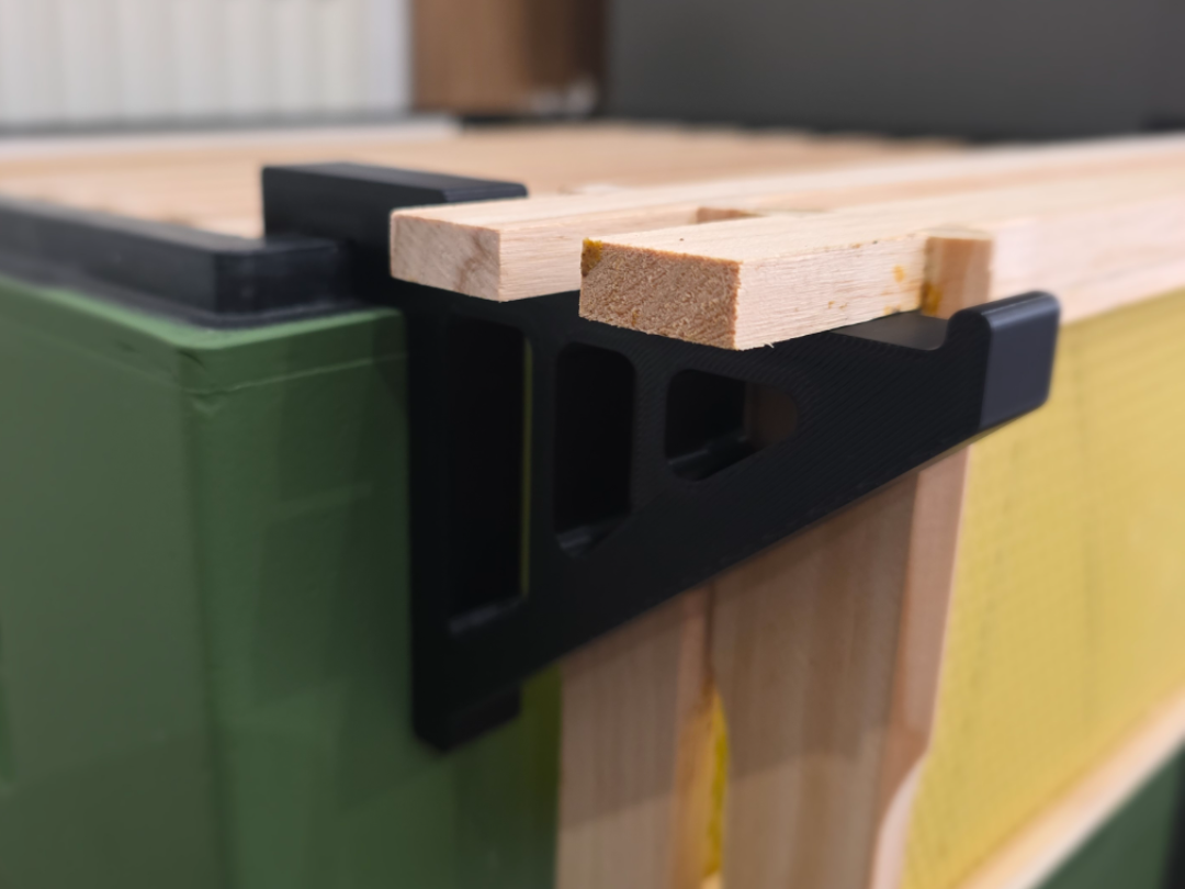 Abelo 12 Frame Poly Hive Frame Holder