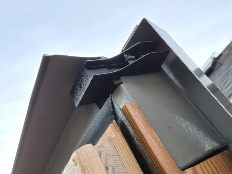 VELUX Side Bracket