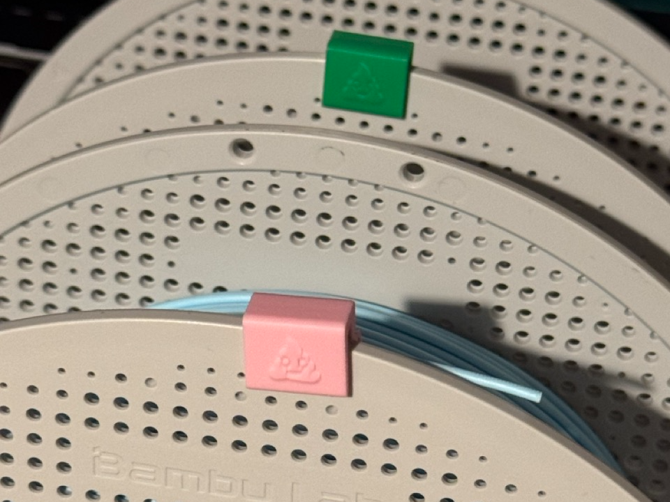 Filament clip Emoji v2