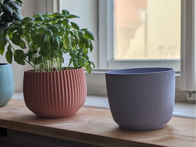 Modern parametric pot