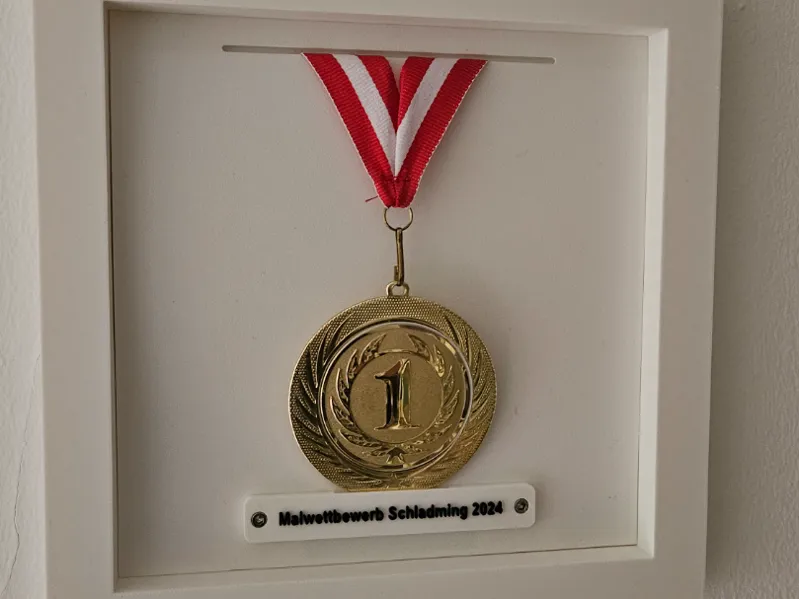 Medal Frame
