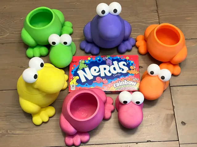 Nerds-shaped container for Nerds