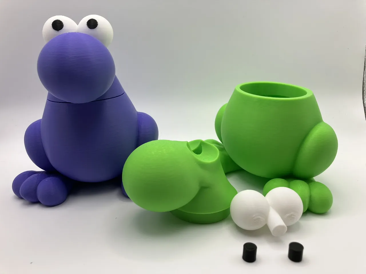 Nerds-shaped container for Nerds view 3