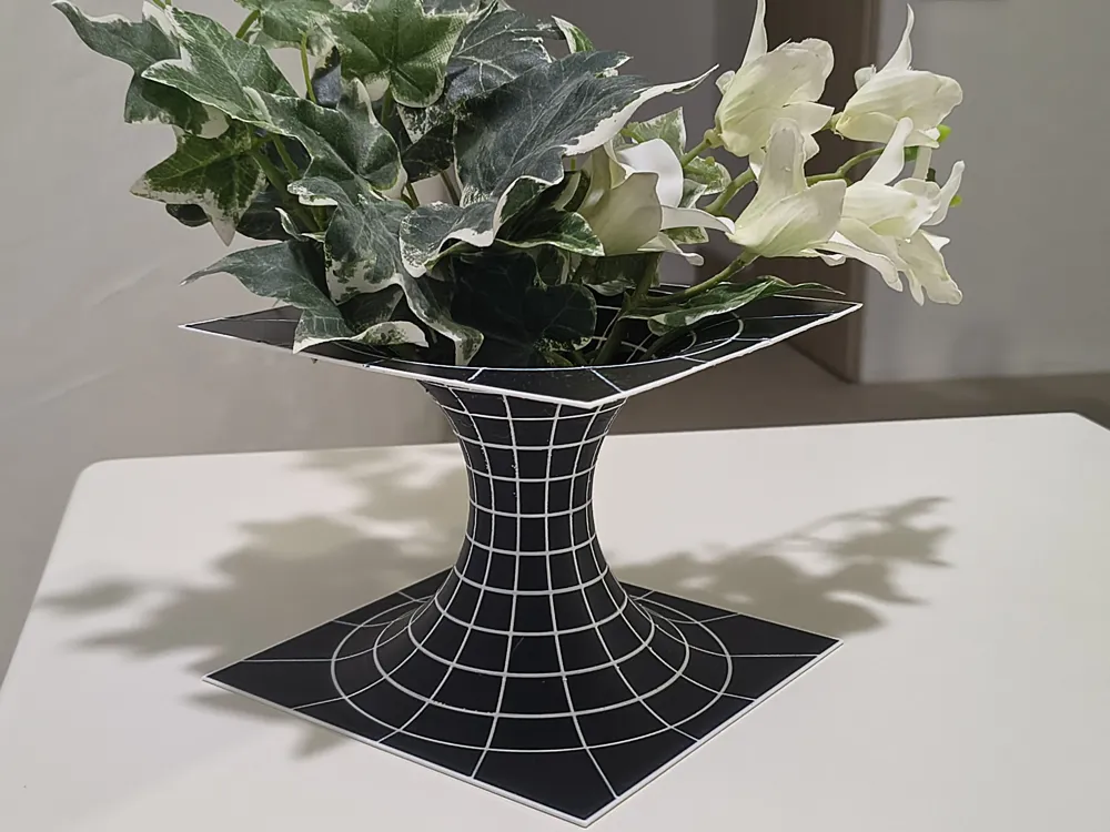 Einstein-Rosen Wormhole Planter – Flower Pot - Free 3D Print Model ...