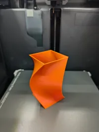 Vase carré galbé — pot à crayons — photo 2