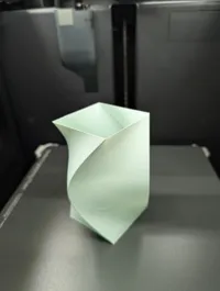 Vase carré galbé — pot à crayons — photo 6