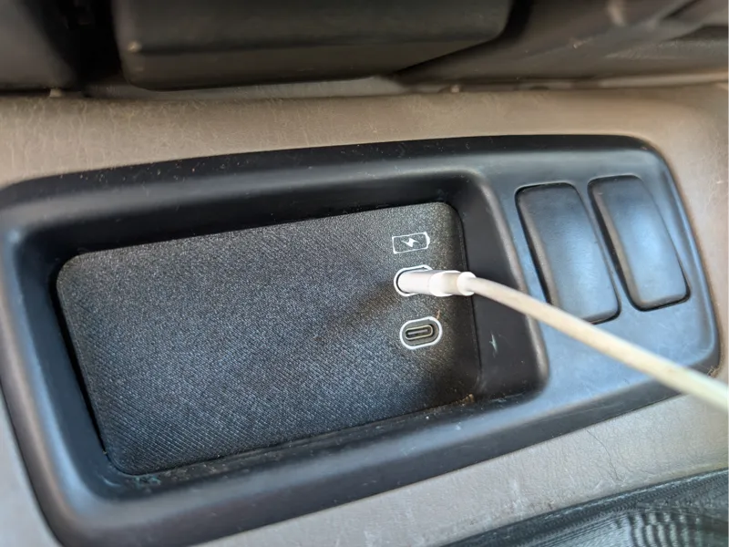 2000-2006 Toyota Tundra USB-C Charger Insert. 