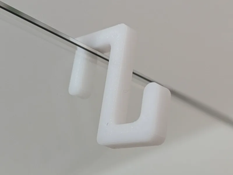 Simple & Sturdy Door Hook