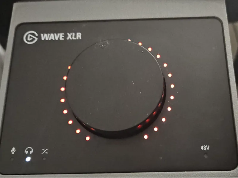 Elgato Stream Deck MK2 / Wave XLR Mount.
