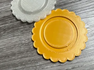 Coaster with flower design