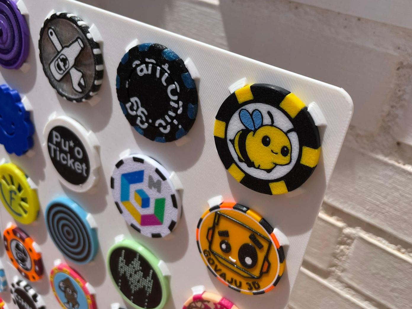 Miniatura 1 do modelo 3D Maker Chips - Tazos Display Stand