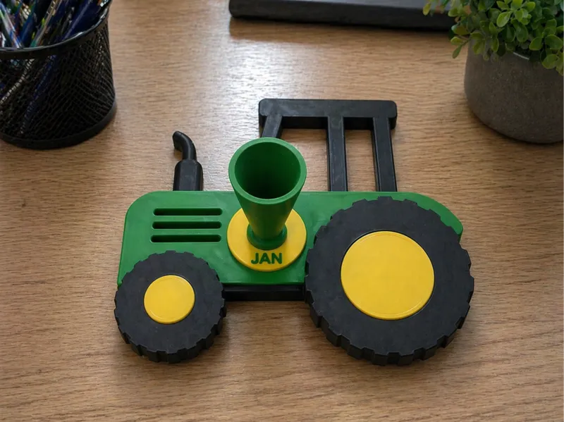 Schultuetenstaender Traktor