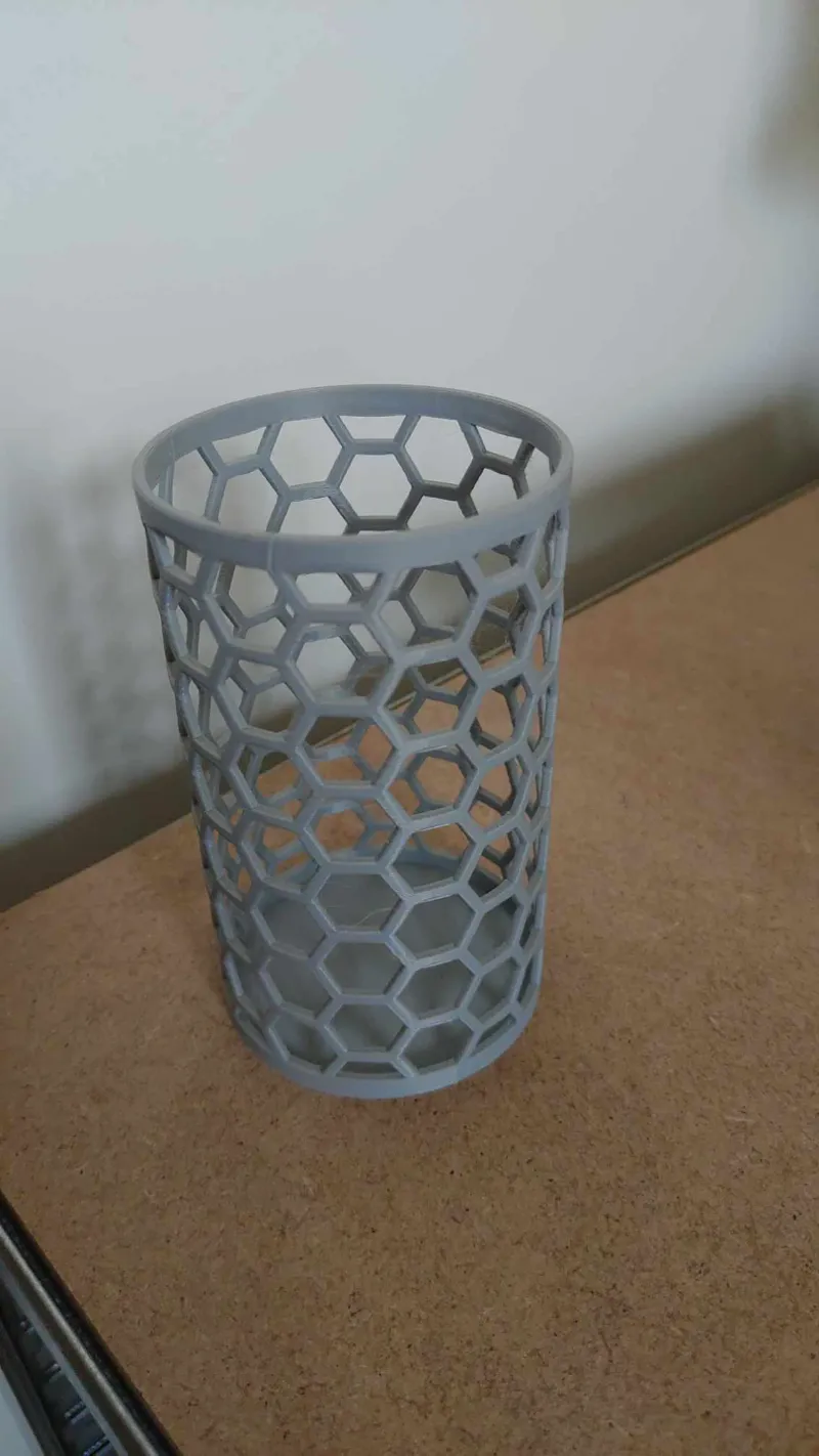Simple organizer for pen