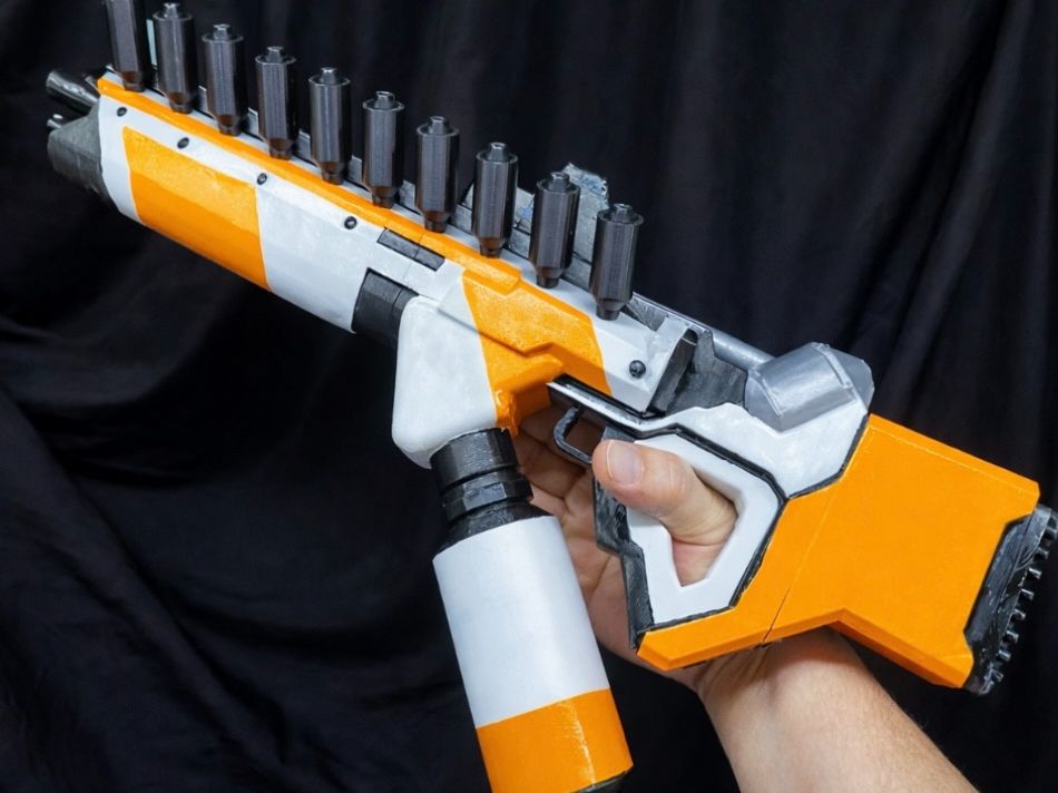 District 9 Alien Assault Rifle 1:2 Scale 