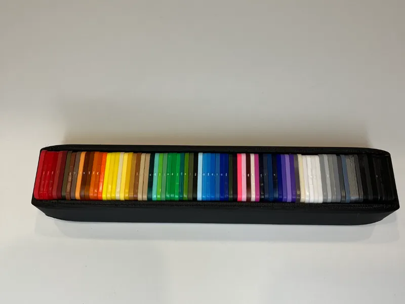 Filament sample holder
