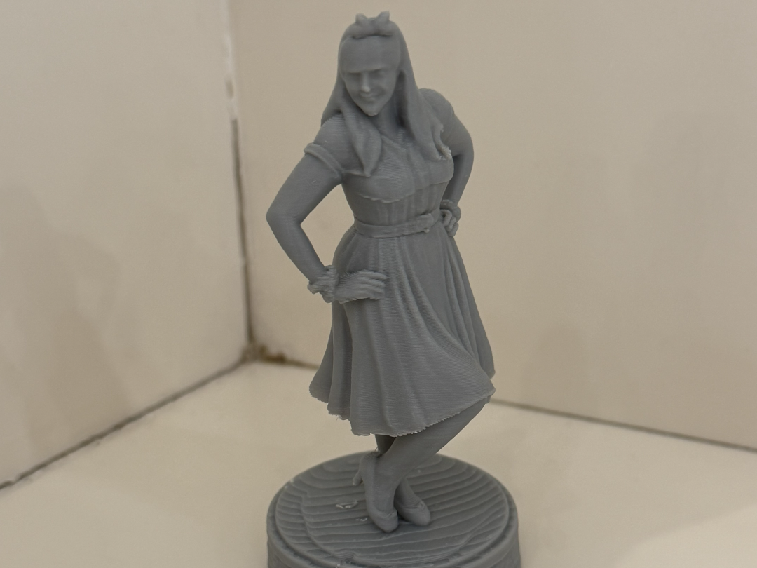 classic 50s pin up figurine