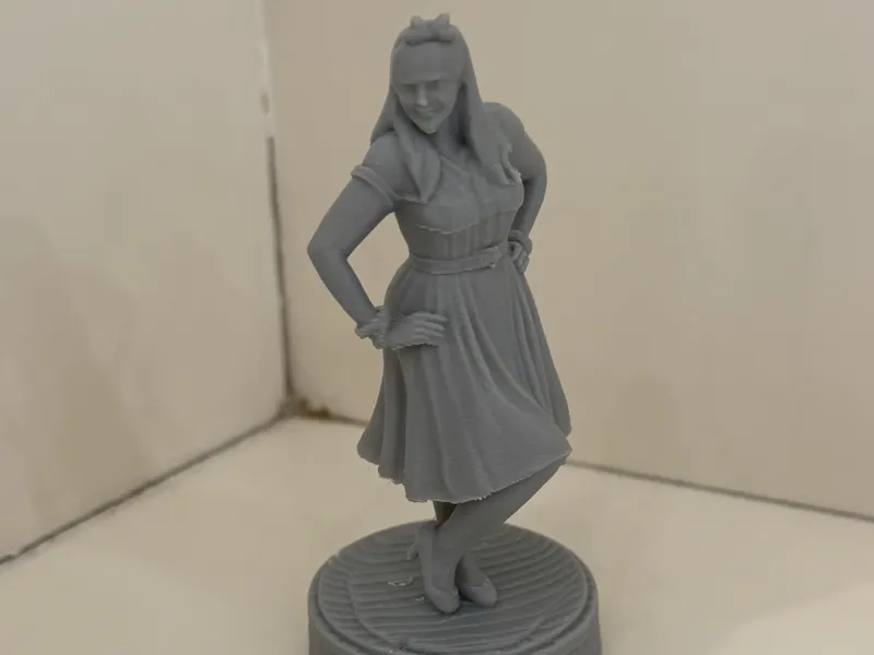classic 50s pin up figurine