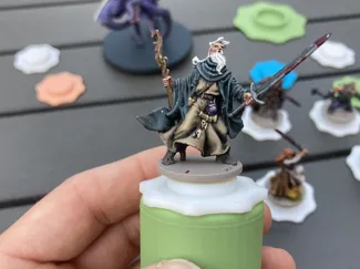 A miniature painting handle that just works :)