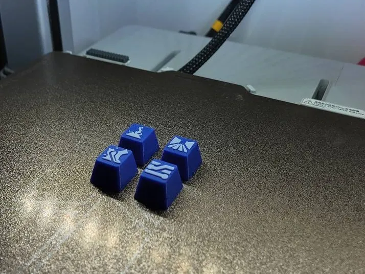 neon keycaps ( with and without ams )